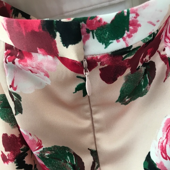 Beautiful 2 Piece Floral Prom Dress - Picture 5 of 8